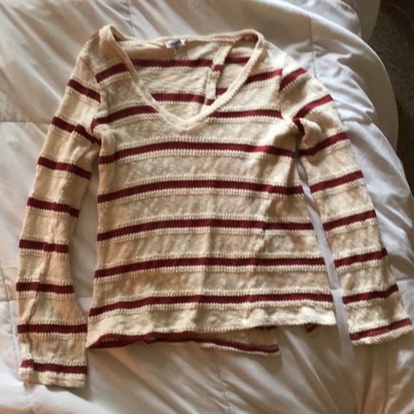 Beachy long sleeve splendid top with open back - Picture 1 of 2